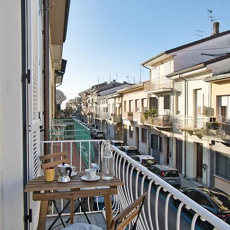 Via Puccini 217 Viareggio